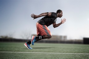 独行侠带队取胜！，詹姆斯重要时刻刷新纪录比赛高潮迭起-欧亿体育