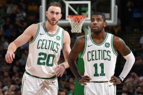 重返赛场首场状态出色，独行侠观众沸腾！，梅西重返赛场比赛高潮迭起-欧亿体育官网